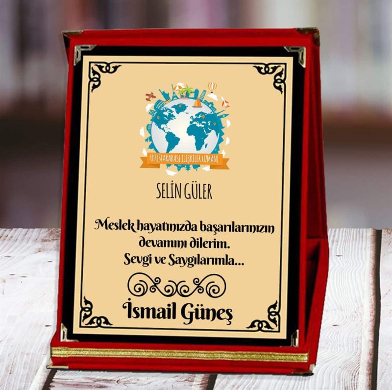 Uluslararası İlişkiler Uzmanı Baskılı Plaket (1. Tasarım) | Kişiye Özel - Görsel 1